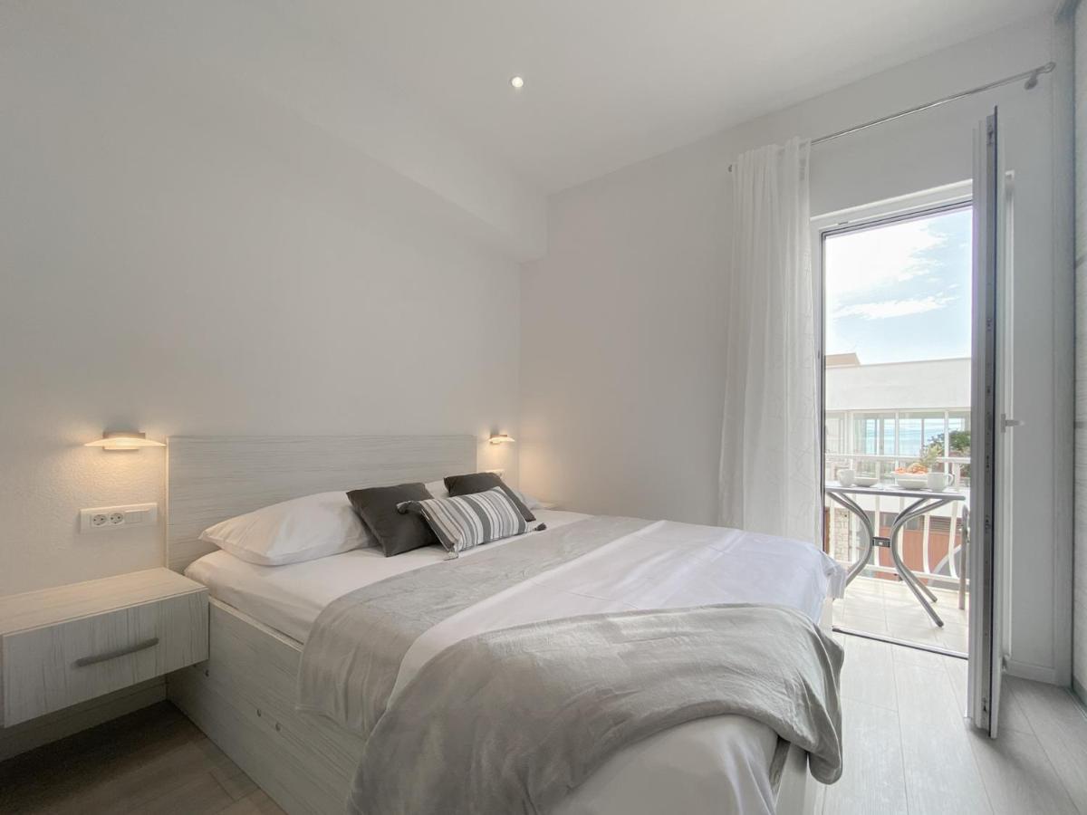 Apartments Paladin Makarska Esterno foto