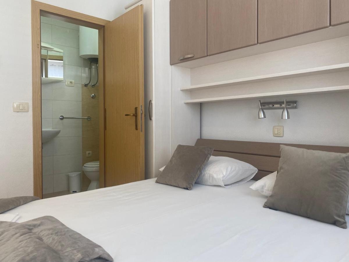 Apartments Paladin Makarska Esterno foto