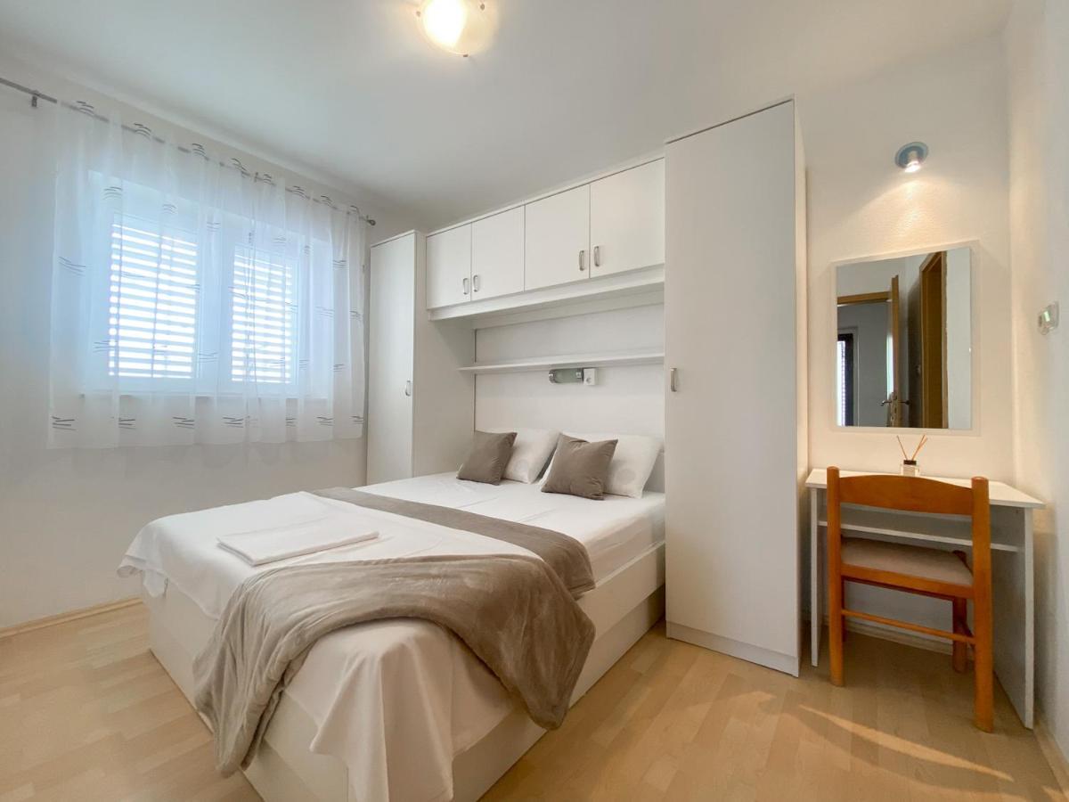 Apartments Paladin Makarska Esterno foto
