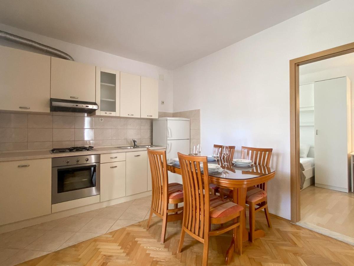 Apartments Paladin Makarska Esterno foto
