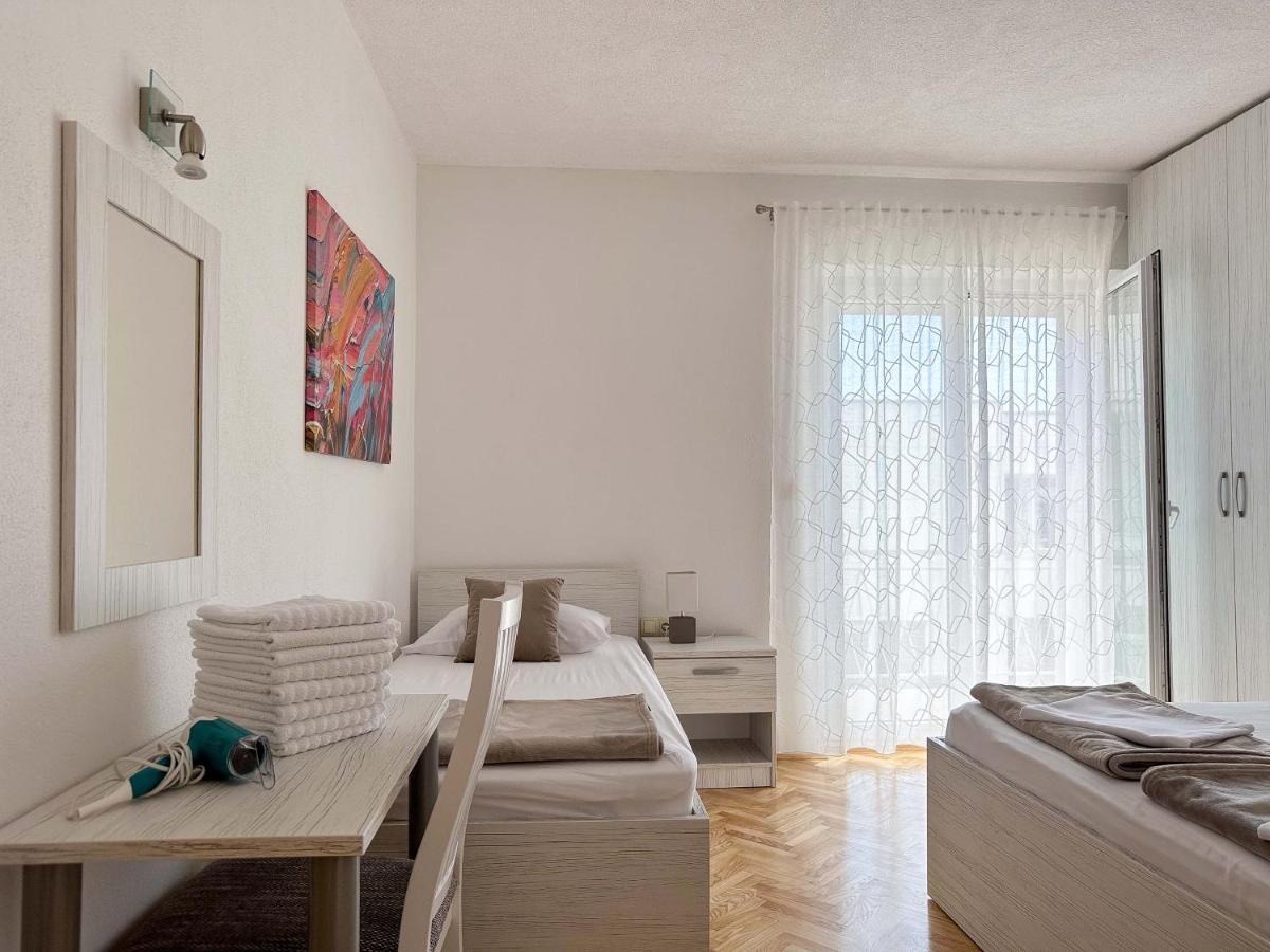 Apartments Paladin Makarska Esterno foto