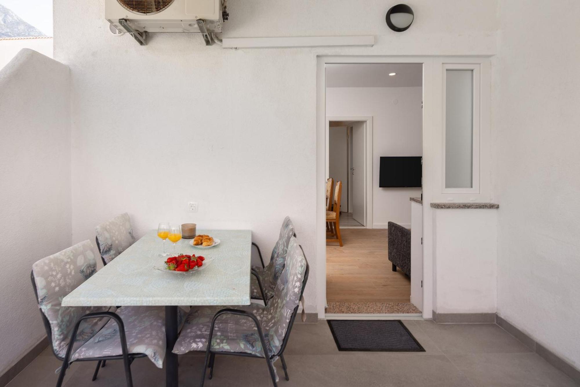 Apartments Paladin Makarska Esterno foto