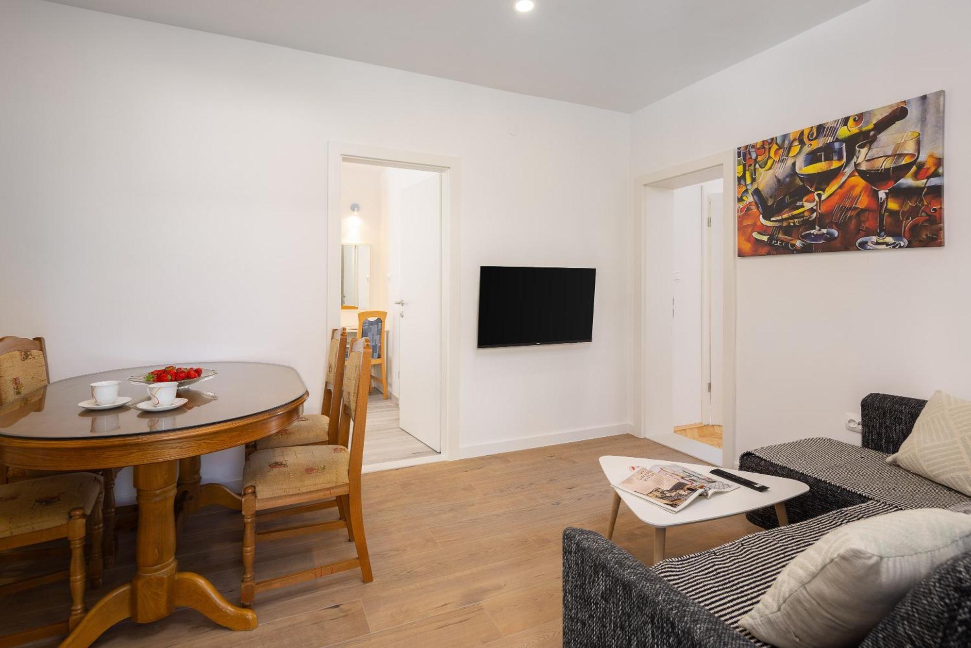 Apartments Paladin Makarska Esterno foto